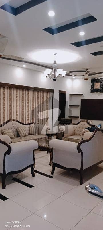 10 Marla Beautiful Furnished House Bahria Town Phase 4