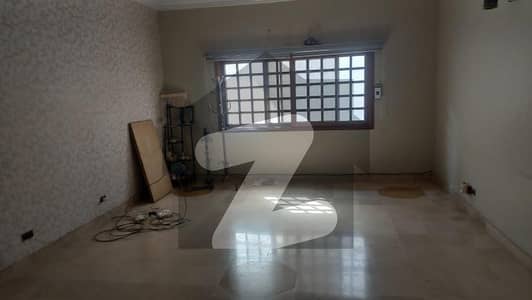 Defence V 500 Yards 2+3 Bedrooms Drawing Marble/Tiled Flooring Very Well Maintained Khayaban Mujahid Vicinity