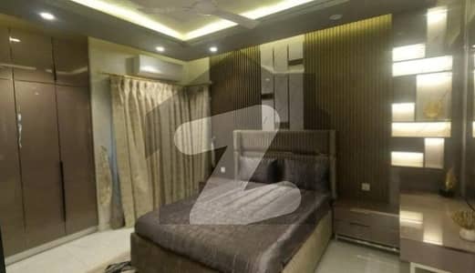 Flat For Sale Is Readily Available In Prime Location Of University Road Flat For Sale Is Readily Available In Prime Location Of University Road