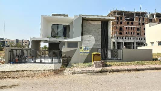 1 Kanal Modern Designer House