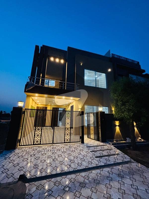 5 MARLA COMPLETE HOUSE FOR RENT 5 MARLA COMPLETE HOUSE FOR RENT