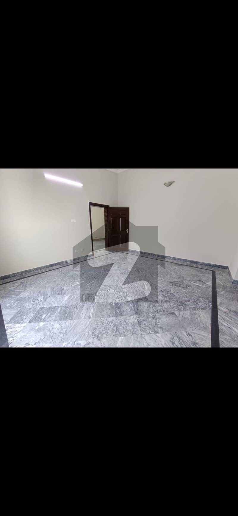 Beautiful Double Unit House Available For Rent On Prime Location Beautiful Double Unit House Available For Rent On Prime Location