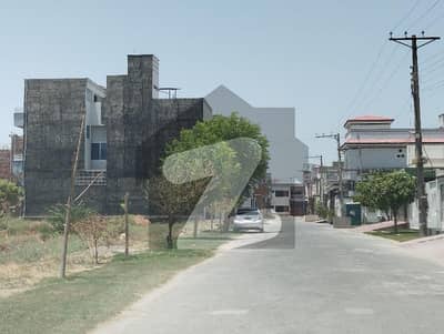 10 Marla Double Road Plot For Sale.