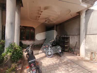 Double Storey 6 Marla House For Rent In Gulgasht Colony