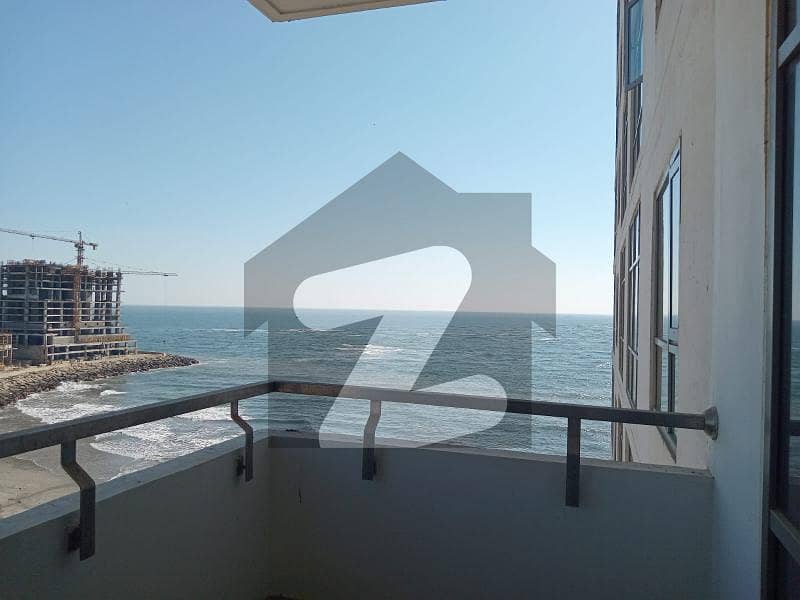 Luxury 2 Bed Sea-Facing Apartment in EMAAR Reef Towers Prime Investment! Price: 6.25 Crore | Area: 1,634 sq. ft | Net Rental Income: Rs. 220,000/month Luxury 2 Bed Sea-Facing Apartment in EMAAR Reef Towers Prime Investment! Price: 6.25 Crore | Area: 1,634 sq. ft | Net Rental Income: Rs. 220,000/month