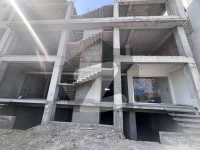 بی