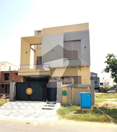 بحریہ نشیمن ۔ آئرس بحریہ نشیمن,لاہور میں 3 کمروں کا 5 مرلہ مکان 1.55 کروڑ میں برائے فروخت۔