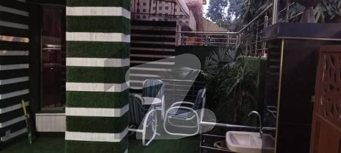 12 Marla 7 Bedroom House For Sale