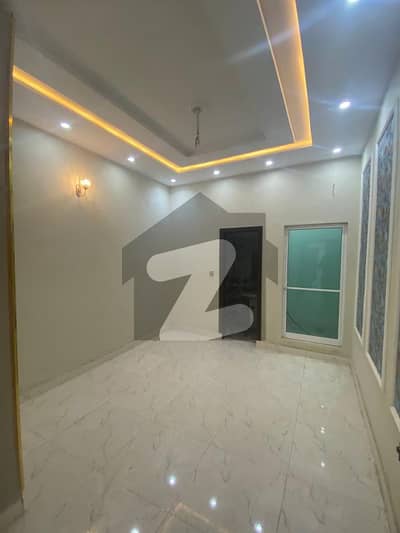 BRAND NEW LUXURIOUS DOUBLE-STOREY HOUSE FOR RENT