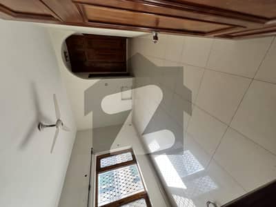 F-10 Beautiful House 4 Bed For Rent