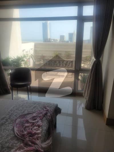 Prime Location Clifton - Block 4 Flat Sized 2800 Square Feet