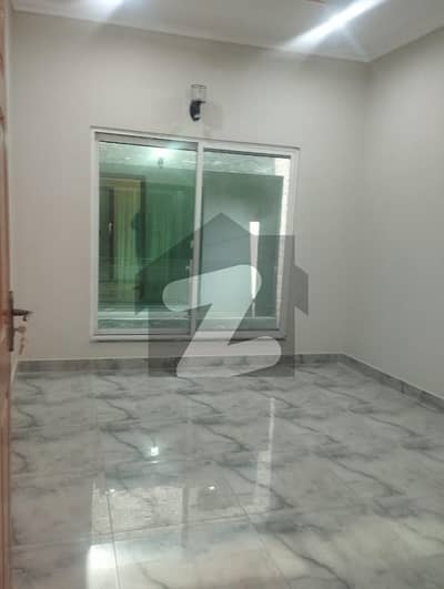 A 8 Marla Upper Portion Is Up For Grabs In Cavalry Extension