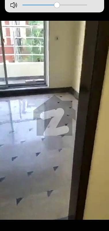 بیدیاں روڈ لاہور میں 2 کمروں کا 3 مرلہ بالائی پورشن 32.0 ہزار میں کرایہ پر دستیاب ہے۔