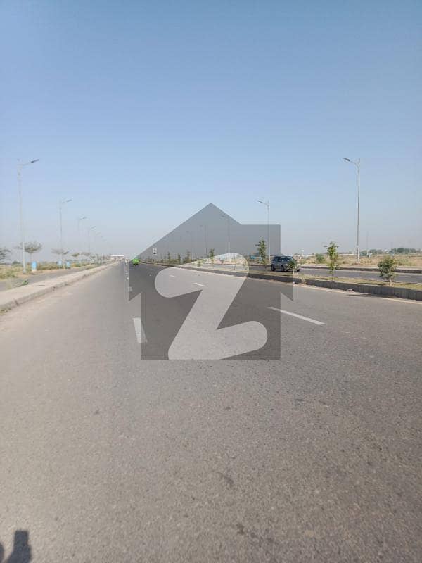 ڈی ایچ اے فیز 6 - مین بلیوارڈ ڈی ایچ اے فیز 6,ڈیفنس (ڈی ایچ اے),لاہور میں 8 مرلہ کمرشل پلاٹ 28.0 کروڑ میں برائے فروخت۔ ڈی ایچ اے فیز 6 - مین بلیوارڈ ڈی ایچ اے فیز 6,ڈیفنس (ڈی ایچ اے),لاہور میں 8 مرلہ کمرشل پلاٹ 28.0 کروڑ میں برائے فروخت۔