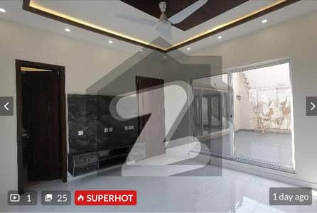 ڈی ایچ اے فیز 8 ڈیفنس (ڈی ایچ اے),لاہور میں 6 کمروں کا 1 کنال مکان 13.0 کروڑ میں برائے فروخت۔