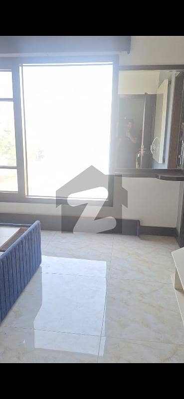 Excellent brand new semi furnished banglow in iqbal lane for rent