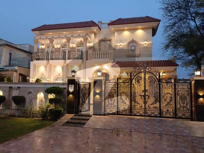 1 KANAL BRAND NEW CLASSIC DESIGN HOUSE FOR SALE IN DHA LAHORE