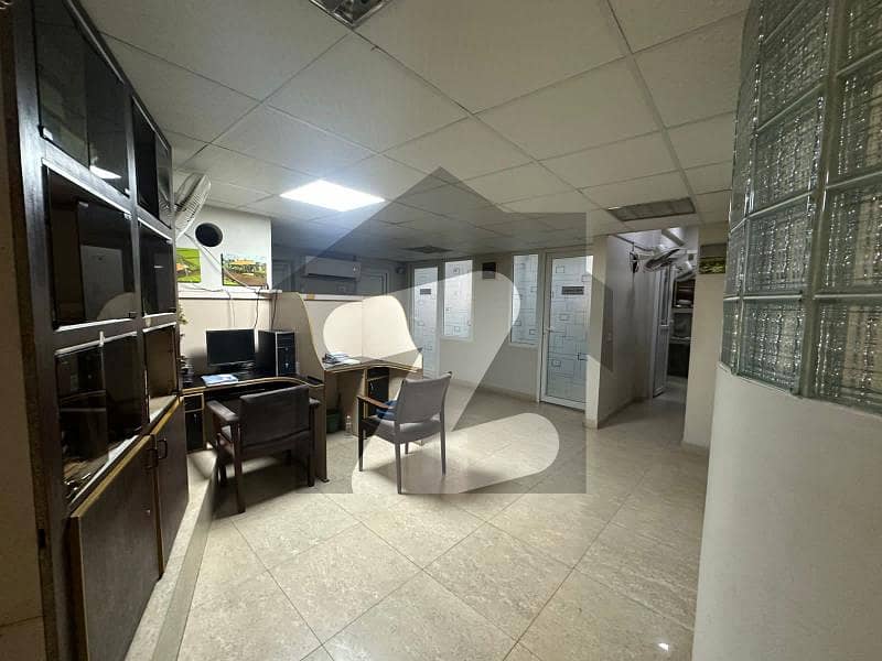 NICE LOCATION GROUND BASEMENT MEZZANINE FOR SALE NICE LOCATION GROUND BASEMENT MEZZANINE FOR SALE