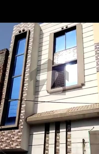 سوئی گیس روڈ گوجرانوالہ میں 4 کمروں کا 3 مرلہ مکان 1.25 کروڑ میں برائے فروخت۔