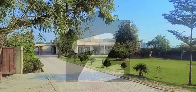 Corner Farm House For Sale Is Readily Available In Prime Location Of Multan Public School Road