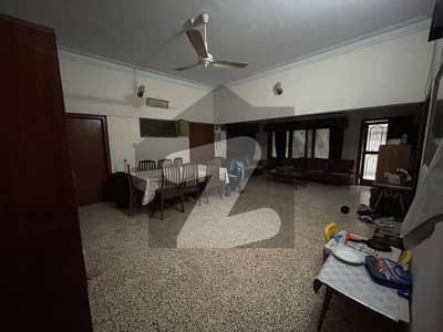 فیڈرل بی ایریا ۔ بلاک 4 فیڈرل بی ایریا,کراچی میں 3 کمروں کا 1 کنال مکان 13.0 کروڑ میں برائے فروخت۔