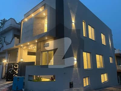 DHA Phase 2 6.12 Marla 3 Story House Corner
