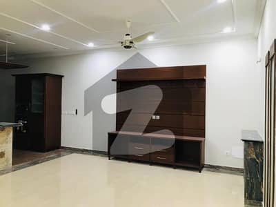 ایف ۔ 6 اسلام آباد میں 4 کمروں کا 18 مرلہ بالائی پورشن 3.5 لاکھ میں کرایہ پر دستیاب ہے۔