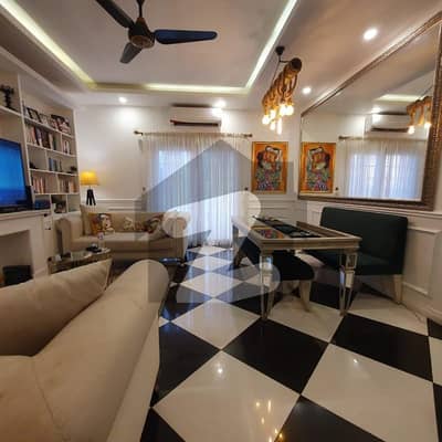 ڈی ایچ اے فیز 6 ڈی ایچ اے ڈیفینس,کراچی میں 6 کمروں کا 1 کنال مکان 5.25 لاکھ میں کرایہ پر دستیاب ہے۔