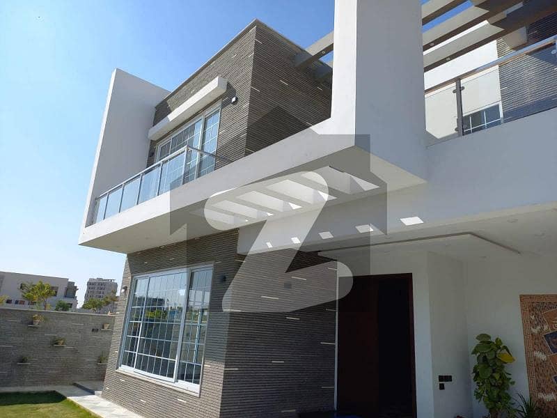 5 Bed Room Luxury Villa At Prime Location In Bahria Town Karachi, 2km From Main Gate, Near Commercial, Gallery And IMTIAZ Mega Store 5 Bed Room Luxury Villa At Prime Location In Bahria Town Karachi, 2km From Main Gate, Near Commercial, Gallery And IMTIAZ Mega Store