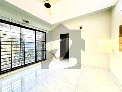 14 Marla Upper Portion Available For Rent In Lake City Sector M-3A