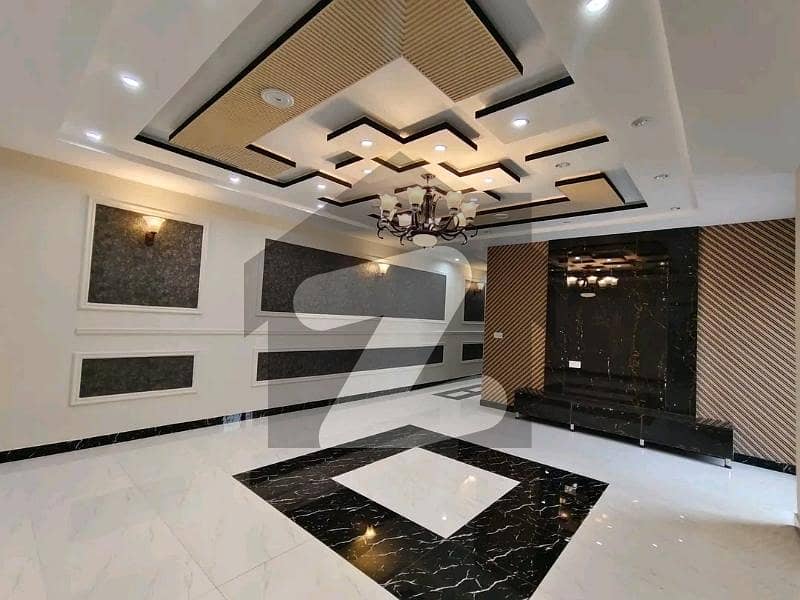 1kanal upper portion for rent