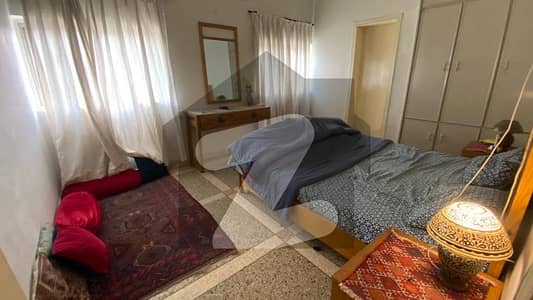 اقبال ایوینیو فیز 1 اقبال ایوینیو,لاہور میں 2 کمروں کا 1 کنال بالائی پورشن 2.0 لاکھ میں کرایہ پر دستیاب ہے۔