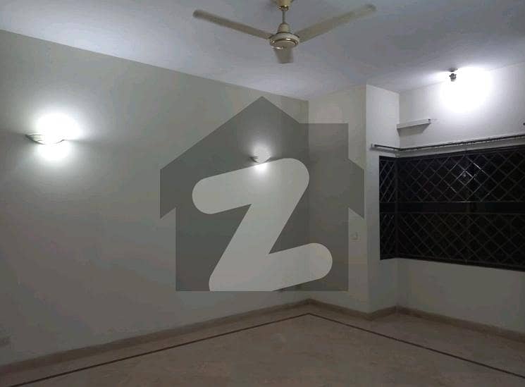 Upper Portion For rent Situated In I-8 Upper Portion For rent Situated In I-8