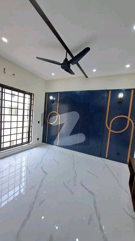 BEAUTIFUL HOUSE FOR RENT AVAILABLE WITH GAS BEAUTIFUL HOUSE FOR RENT AVAILABLE WITH GAS