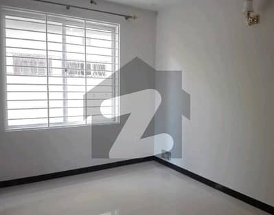 1 Kanal House Ideally Situated In I-8/3