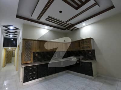 Prime Location 900 Square Feet Flat available for sale in Salman Farsi Society if you hurry