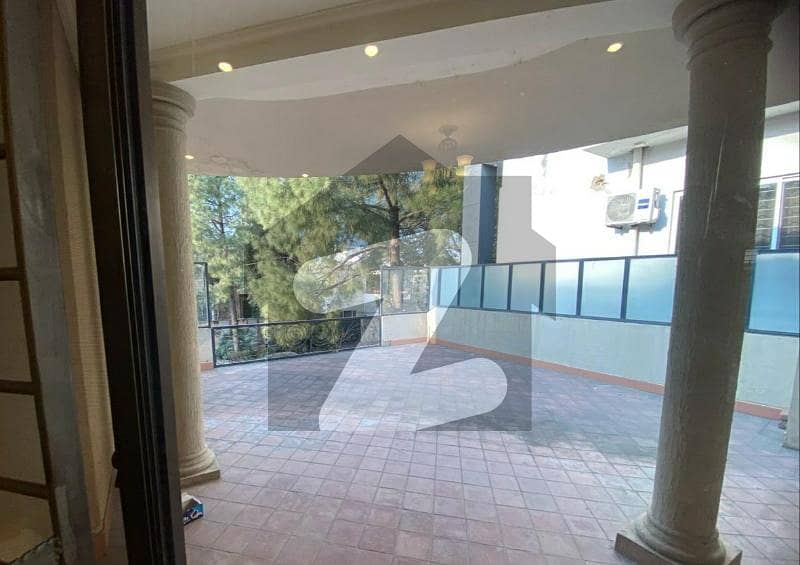Beautiful Luxurious 4 Bedroom House Beautiful Luxurious 4 Bedroom House