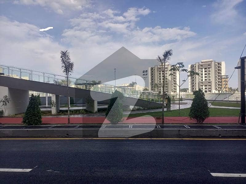 10 MARLA 3 BEDROOMS APARTMENT AVAILABLE FOR SALE 10 MARLA 3 BEDROOMS APARTMENT AVAILABLE FOR SALE