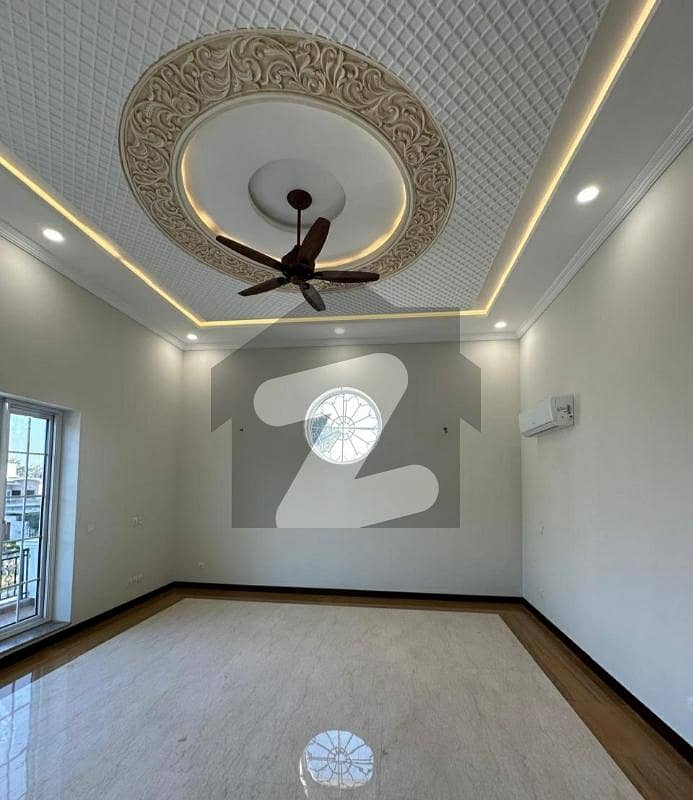 Brand New Luxury 9 BHK Mansion Brand New Luxury 9 BHK Mansion