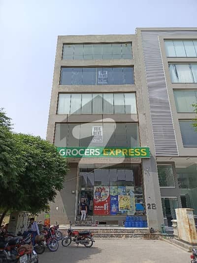 Best Deal Reasonable Price 8 Marla Floor Available in Prime Location Near to Park