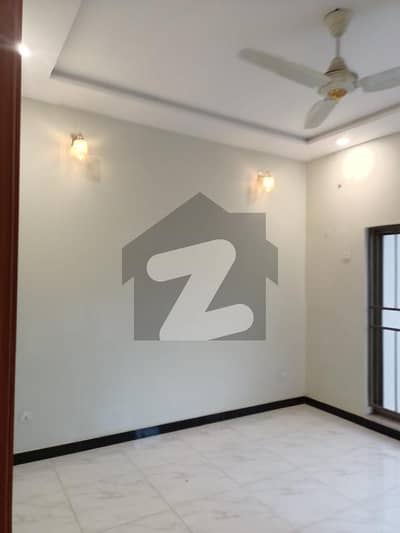 ڈی ایچ اے سیکٹر اے - رچنا ولاز ڈی ایچ اے سیکٹر اے,ڈی ایچ اے ڈیفینس,گوجرانوالہ میں 3 کمروں کا 5 مرلہ مکان 1.53 کروڑ میں برائے فروخت۔