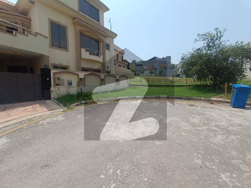 9 Marla House + 5 MARLA EXTRA LAND Overseas Enclave Sector5, Bahria Greens, Rawalpindi.