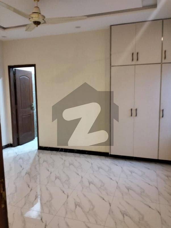 A Spacious Corner 7 Marla House In Punjab Small Industries Colony - Block C