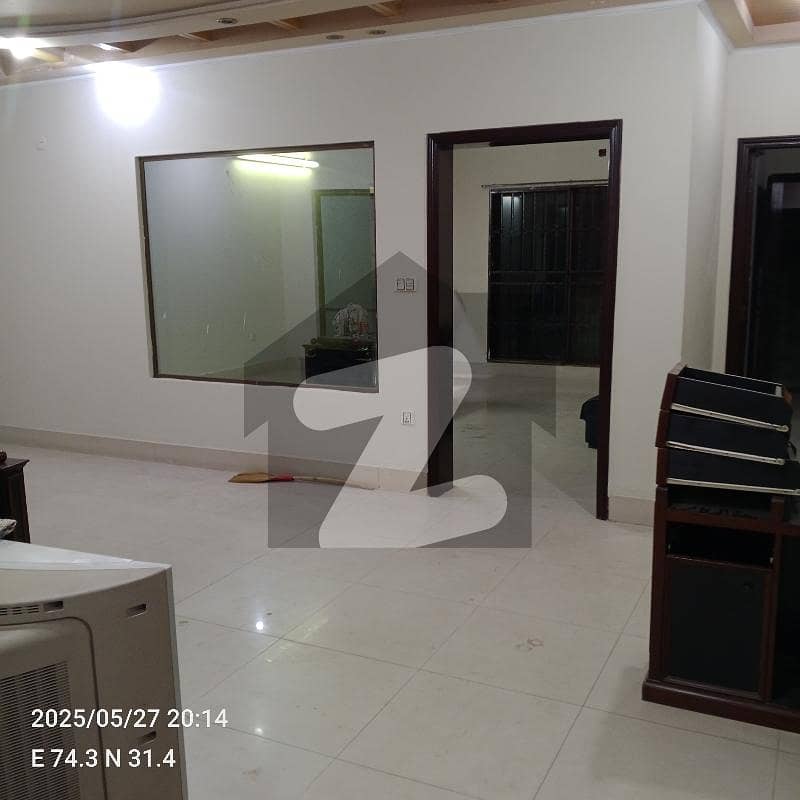 Idyllic Upper Portion Available In Wapda Town For rent Idyllic Upper Portion Available In Wapda Town For rent
