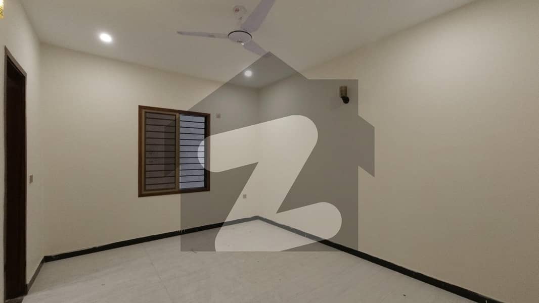 Prime Location 200 Square Yards Flat In Karachi Administration Employees - Block 3 Is Available For Sale Prime Location 200 Square Yards Flat In Karachi Administration Employees - Block 3 Is Available For Sale