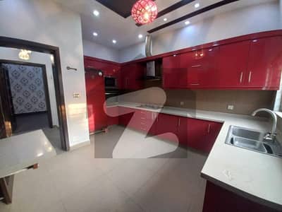 With Basement 10 Marla Like New House For Sale In Bahria Town Lahore