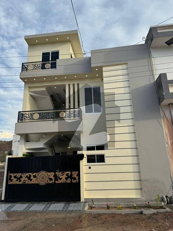 5 Marla Beautiful House for Sale 5 Marla Beautiful House for Sale