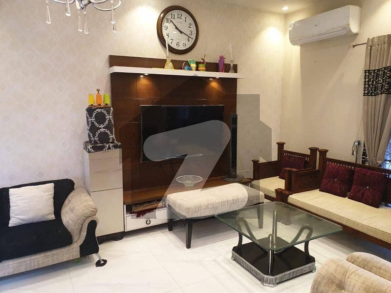 Flat For Rent At The Prime Location In Samanabad Flat For Rent At The Prime Location In Samanabad
