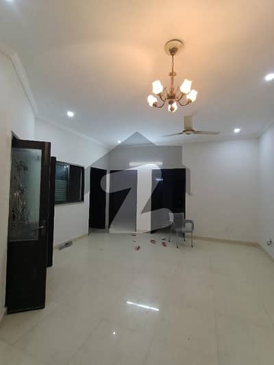 AHMED ASSOCIATES OFFERS 6 MARLA LOWER PORTION FOR RENT IN SUNFORT GARDEN NEAR TO SHUKAT KHANUM HOSPITAL LAHORE