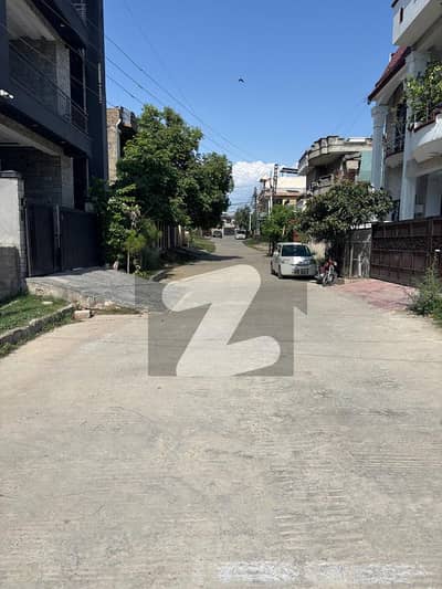 Plot For Sale In Westridge 1
